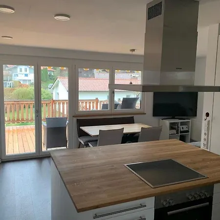 Komfortables Mit Garten Und Grosser Terrasse Vakantiehuis