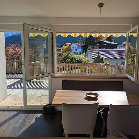 Komfortables Mit Garten Und Grosser Terrasse Vakantiehuis